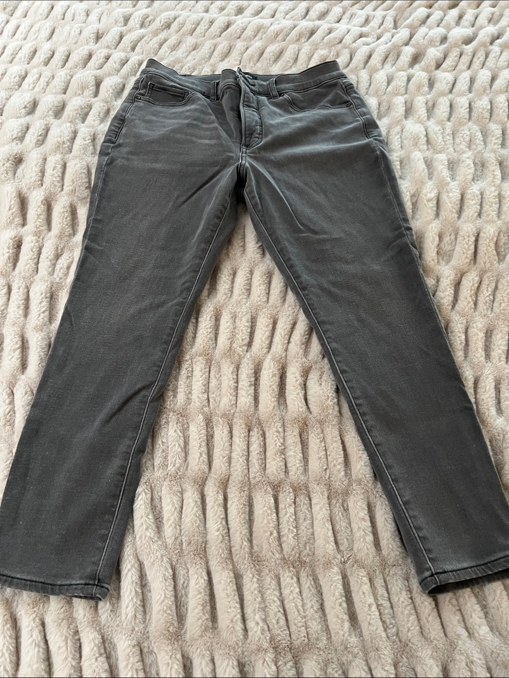 Express Women’s Skinny Jeans in Charcoal Gray